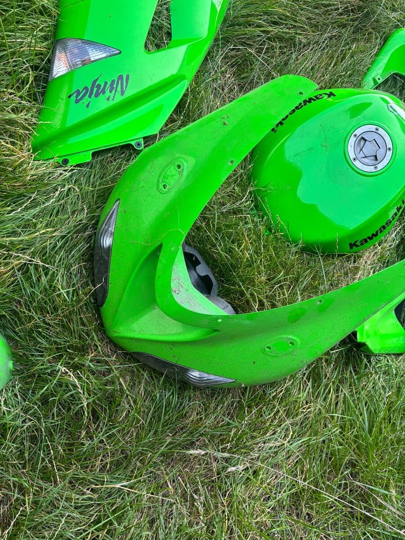 Kompletni sada kapot na Kawasaki Zx10R Ninja 06-07