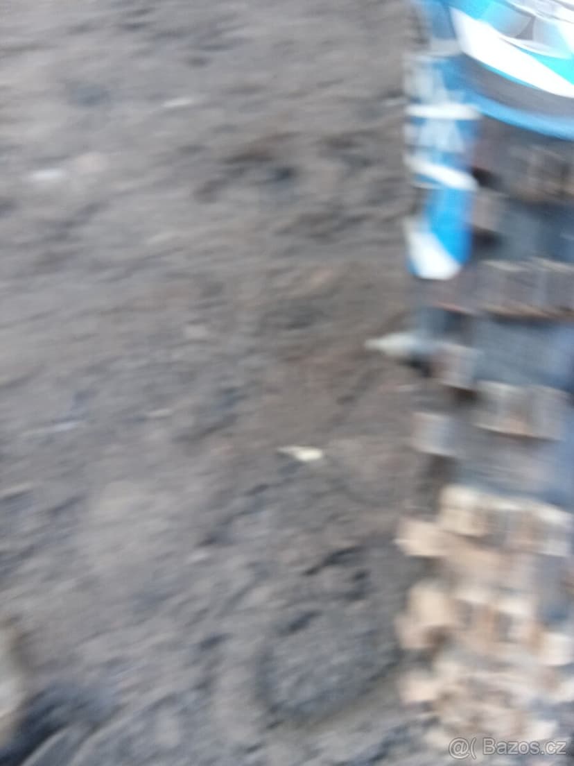Prodám pitbike 125cm.Na opravu a nebo na díly