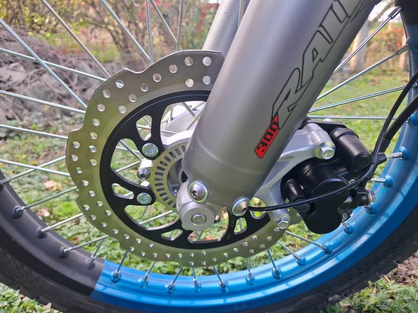 Voge 300 RALLY - jako nová - 650Km