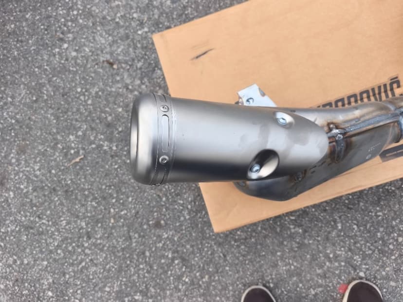 Svody s výfukem Yamaha MT-07