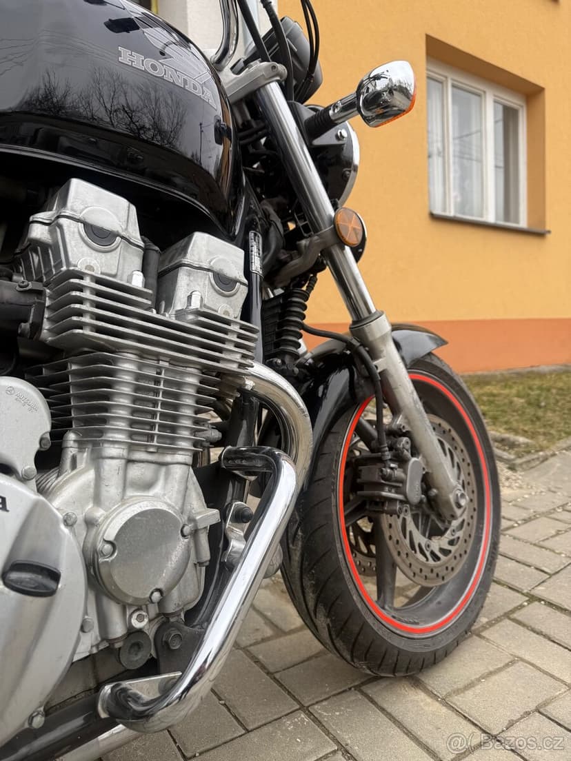 Honda cb 750 seven fifty