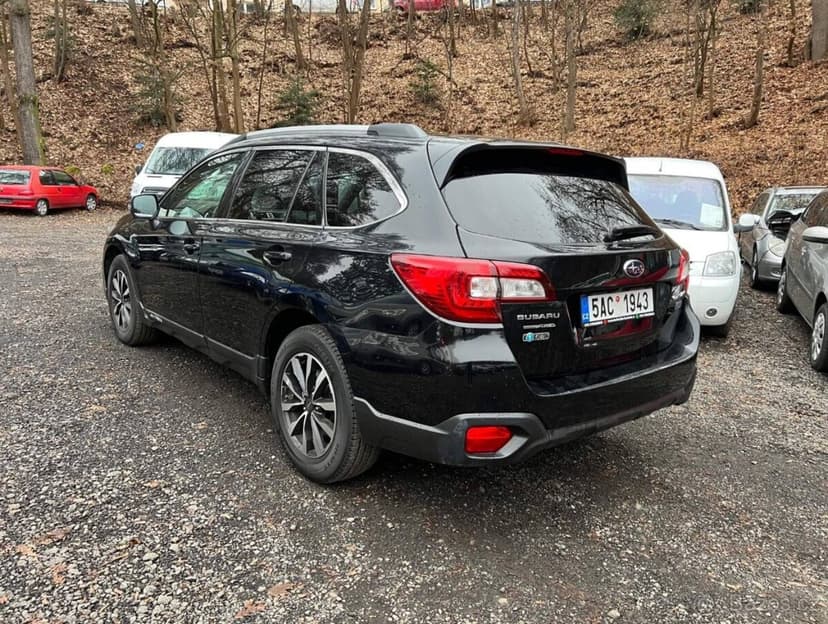 Subaru Outback 2.0 D 110kW 4x4 AT tempomat 153tkm 2015 ČR