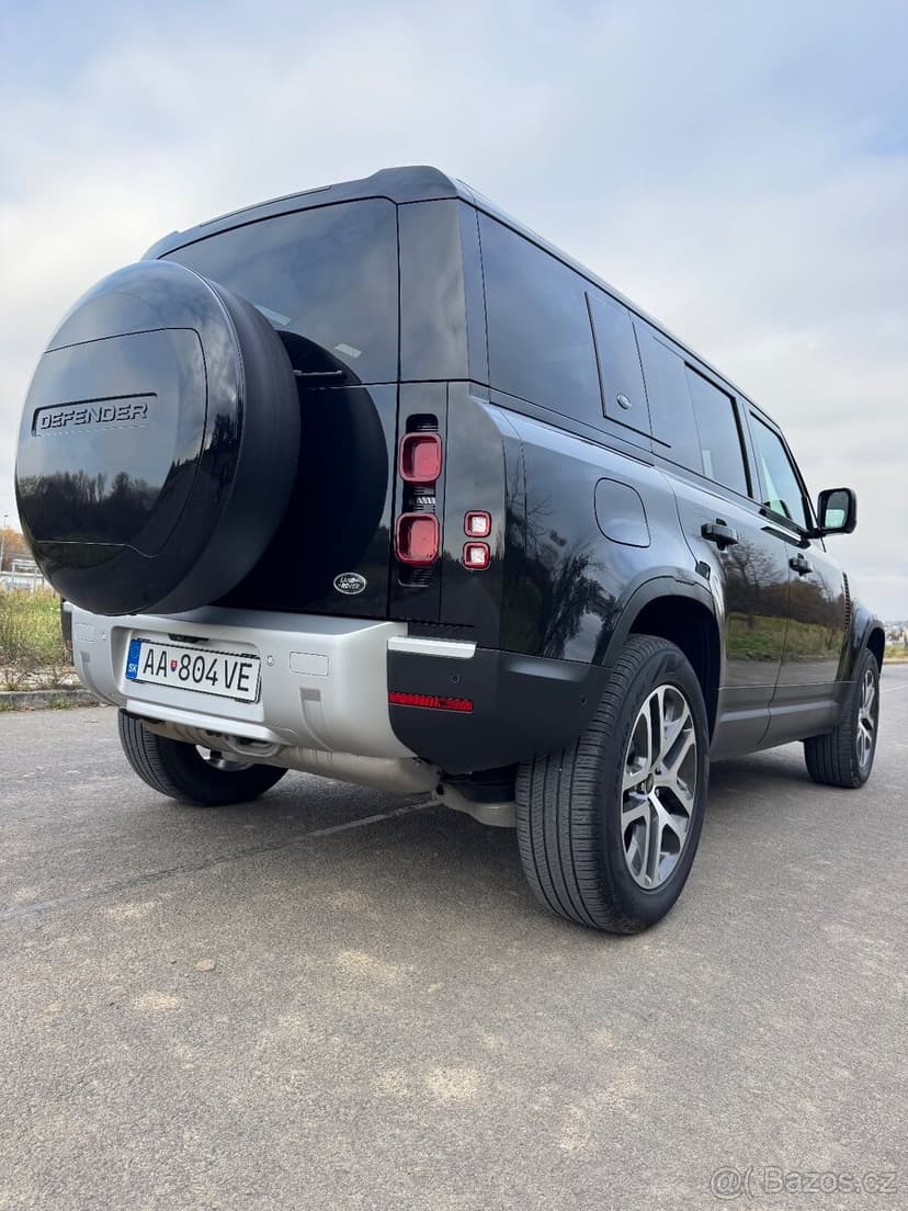 Land Rover Defender 110 3.0D D300 SE 9/2022 odpočet DPH