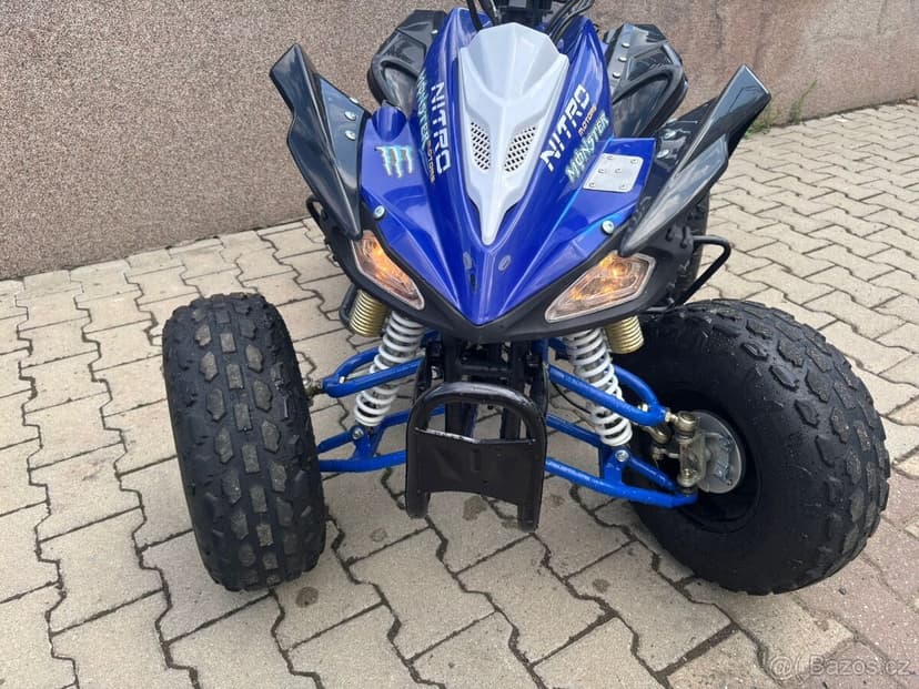 Elektrická čtyřkolka ,top stav,jako nová