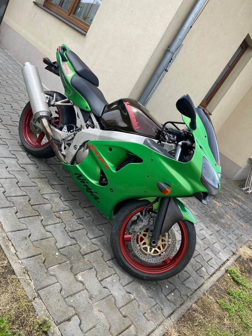 Kawasaki ninja ZX6R
