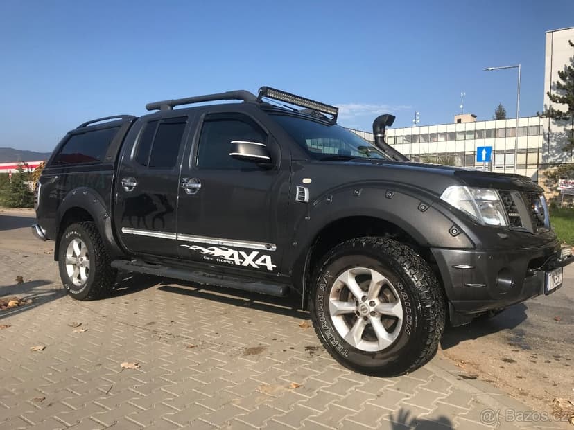 Predám nissan Navara 2.5 automat