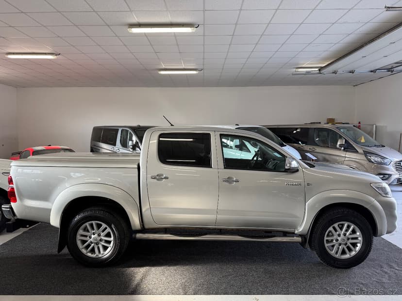 Toyota Hilux 3.0D-4D manuál,po servisu