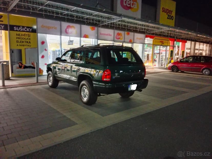 DODGE Durango 5.9 V8 12tis.najeto