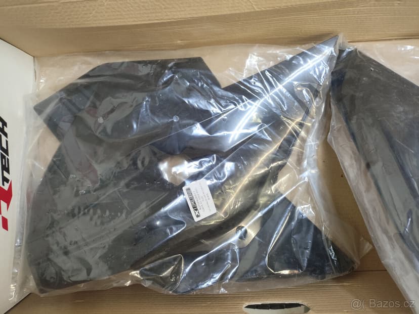 Prodám černé plasty Rtech Husqvarna 2013-2016