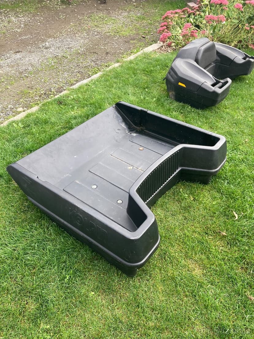 Kufr a výklopná korba na čtyrkolku ATV