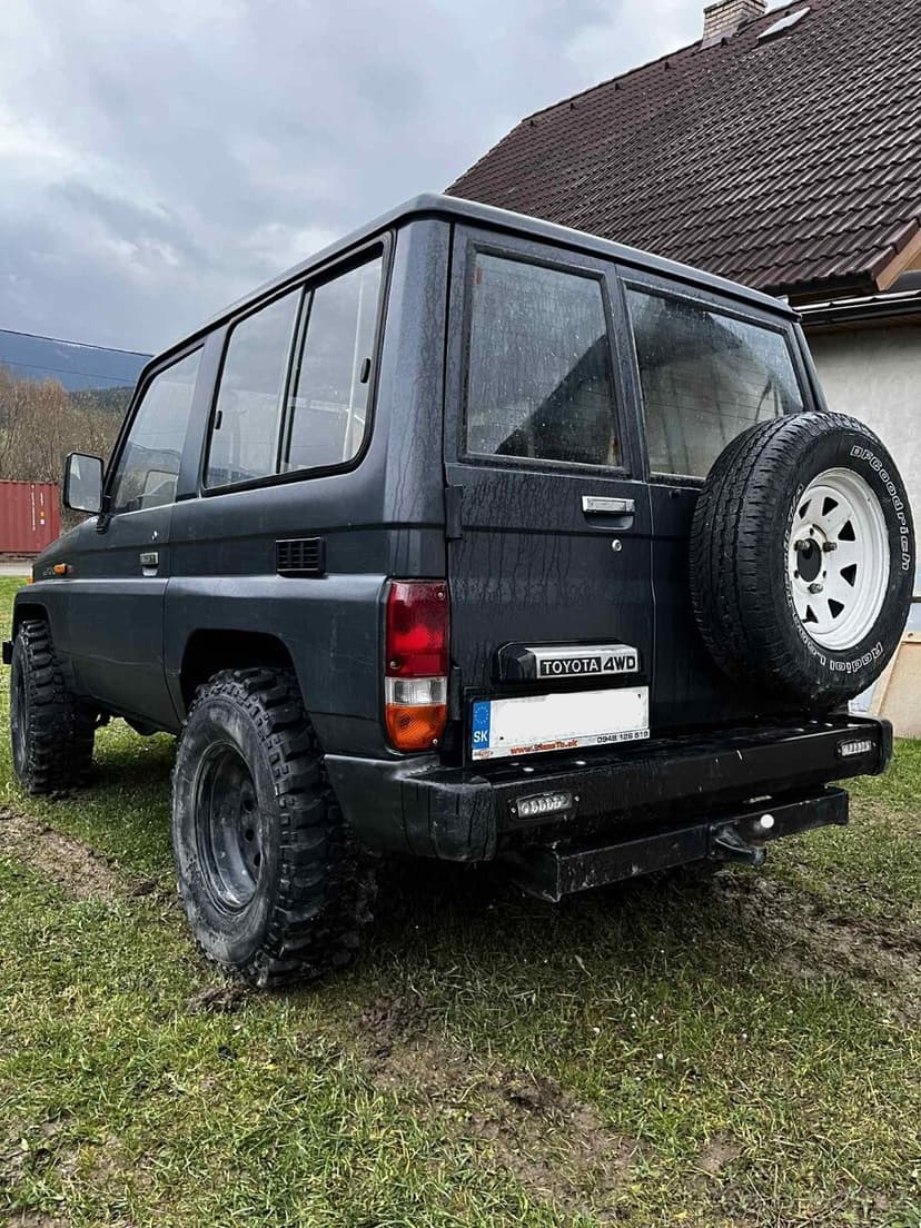 Toyota LAND CRUISER 4X4 LJ70