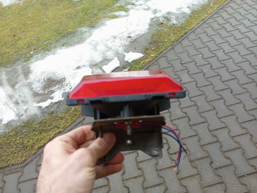 Suzuki GSX-R 750 1989 zadní světlo