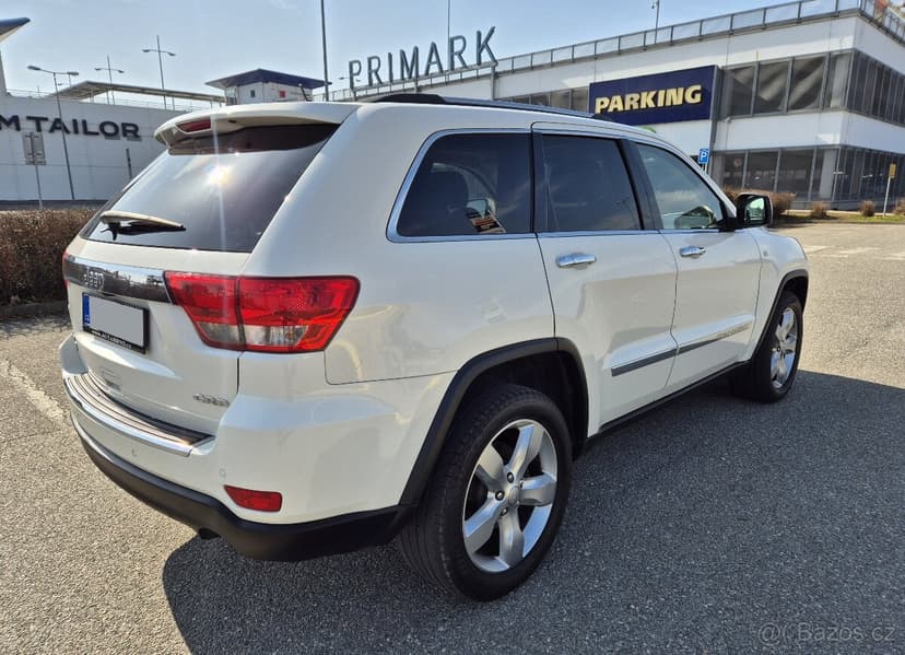 JEEP GRAND CHEROKEE 3.0CRD 177KW ROK 2011 OVERLAND PANORAMA