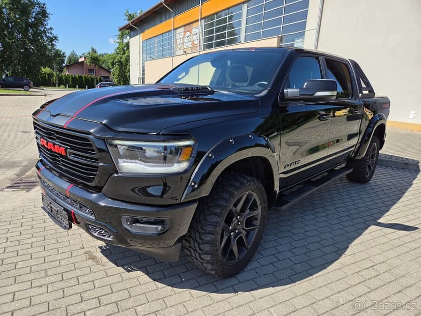 DODGE RAM 1500 5.7 HEMI 4X4 LARAMIE 2020
