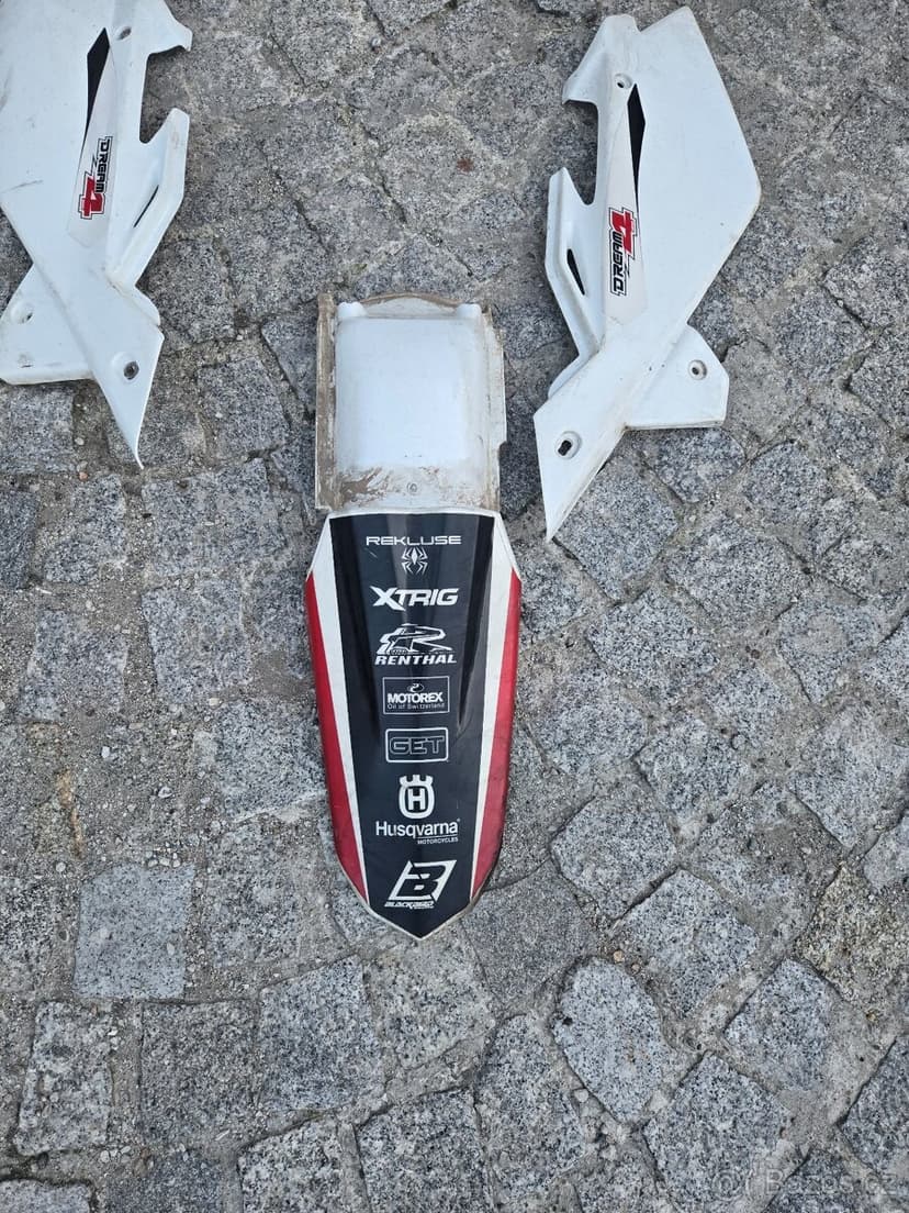 Plasty husqvarna 125 2007