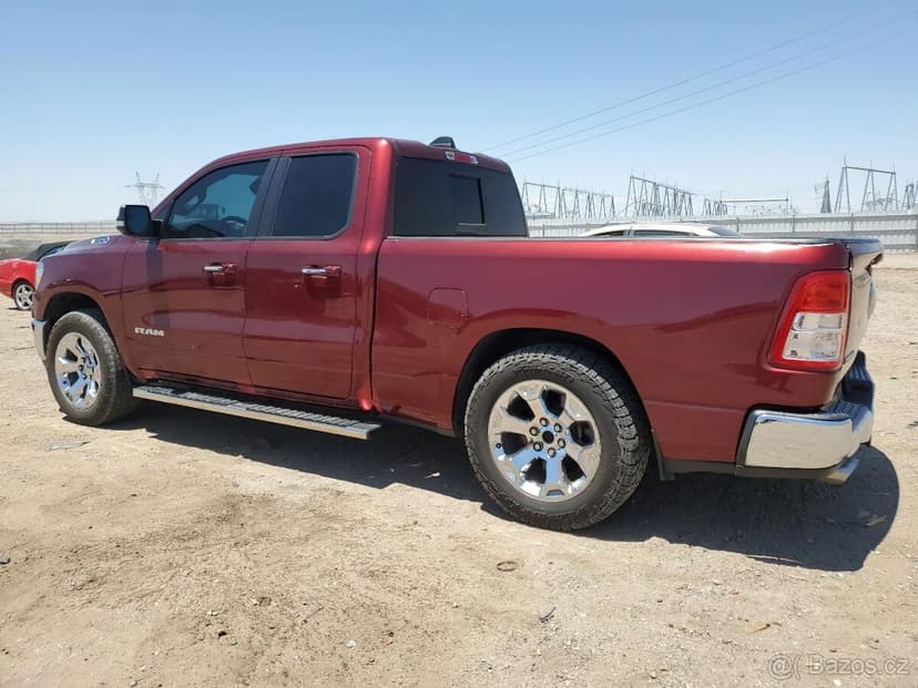Dodge RAM 1500 Bighorn Lonestar  z roku 2019 (111.507 km)