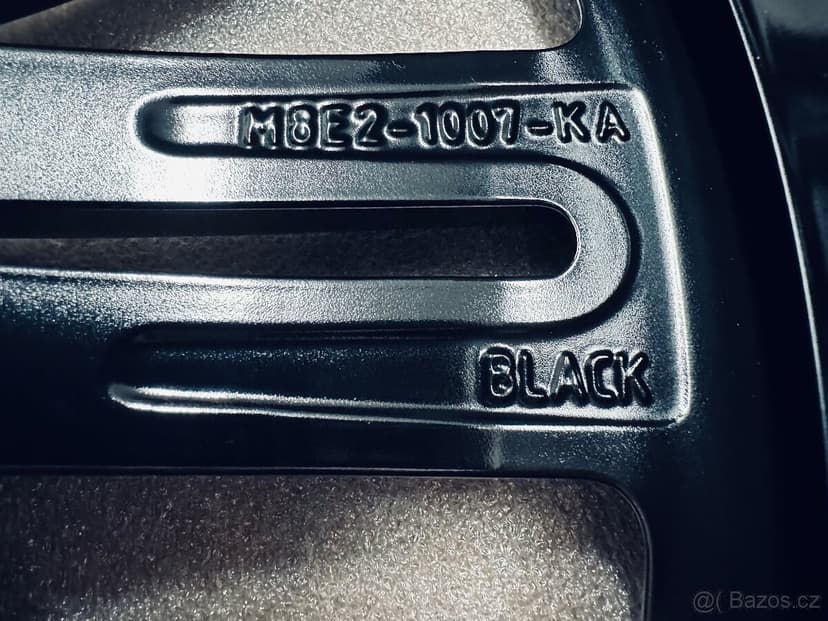 Originál kola Range Rover Sport R23