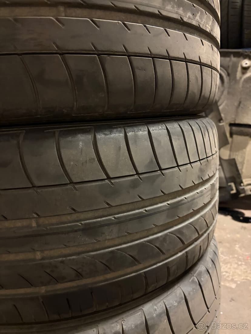 Dunlop SP QuattroMaxx 275/45 R20 110Y XL – sada 4 ks