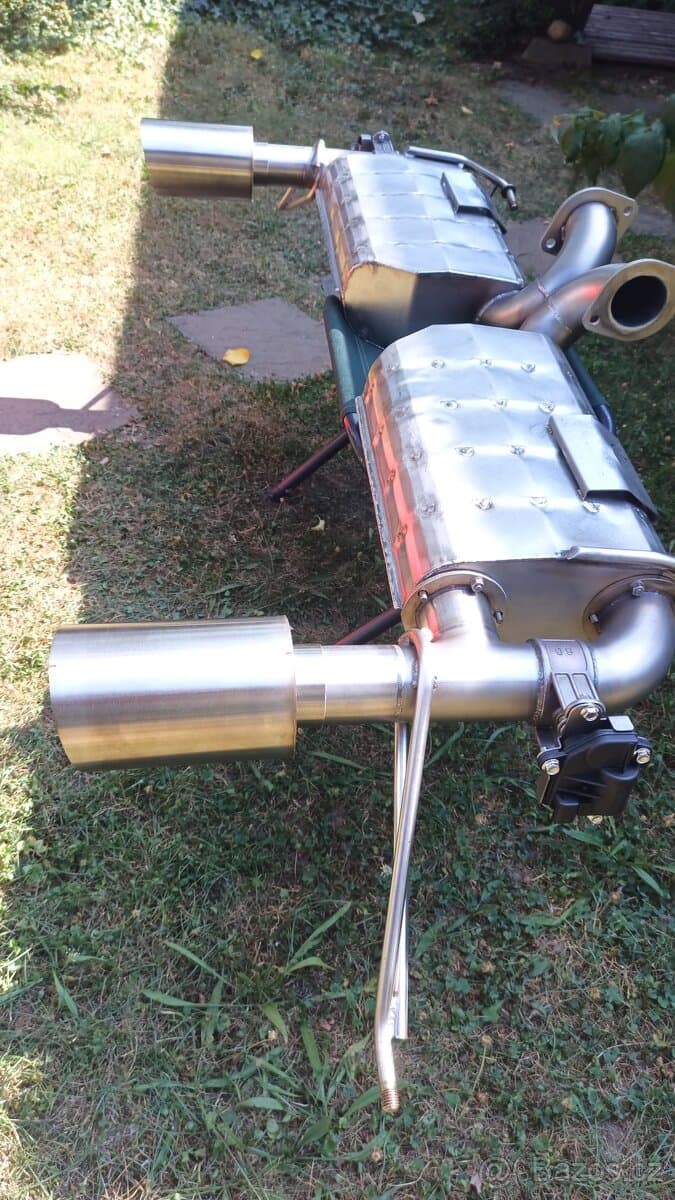 Jeep Grand Cherokee 5,7 Hemi duální Cat-Back nerezový výfuk