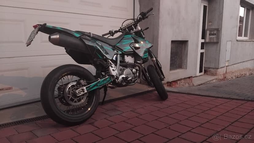 Suzuki drz-400sm
