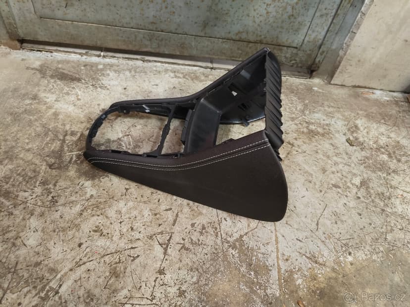 Opěrka, tapeci Astra K - kožené