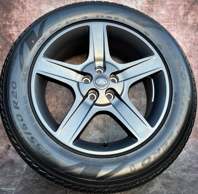 Originální alu kola Land Rover Defender 255/60R20