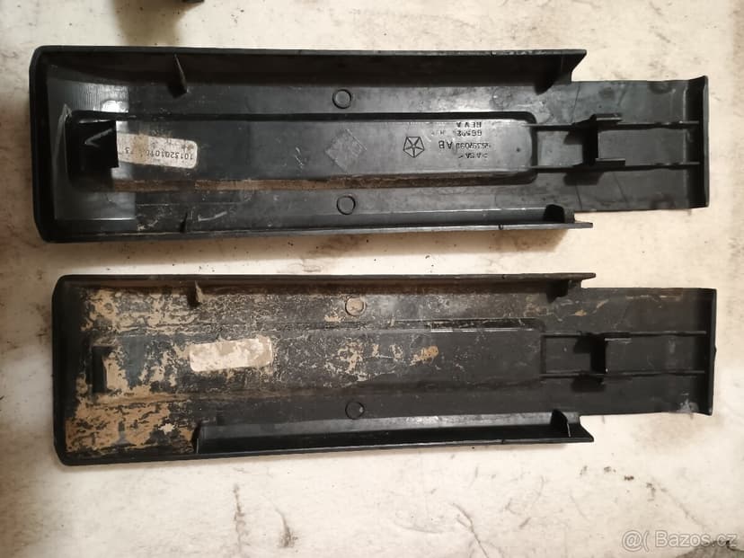 Jeep Wrangler JK panty zadních dveří