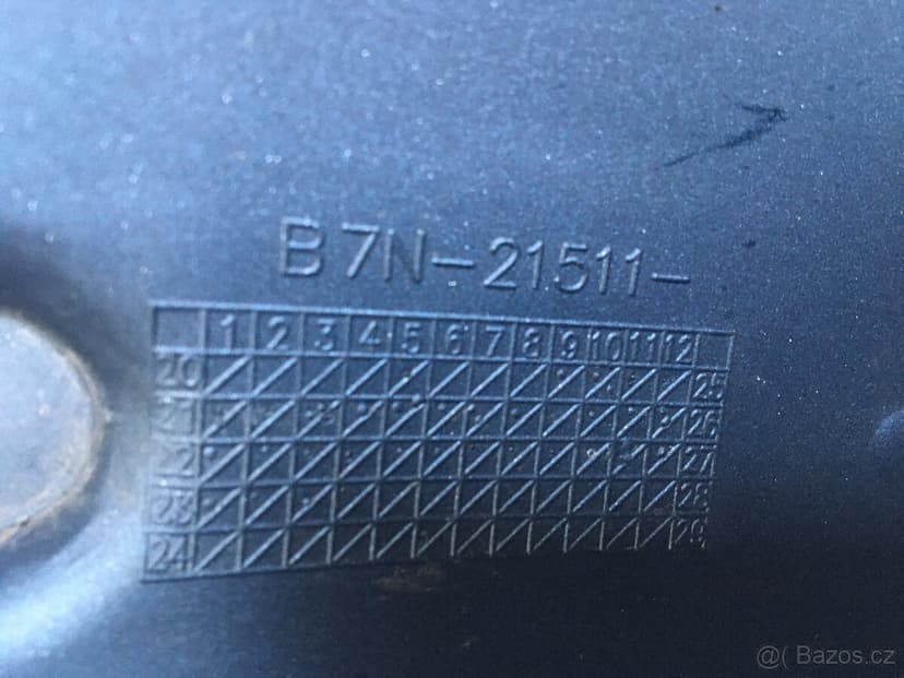 Yamaha MT-09 přední blatník