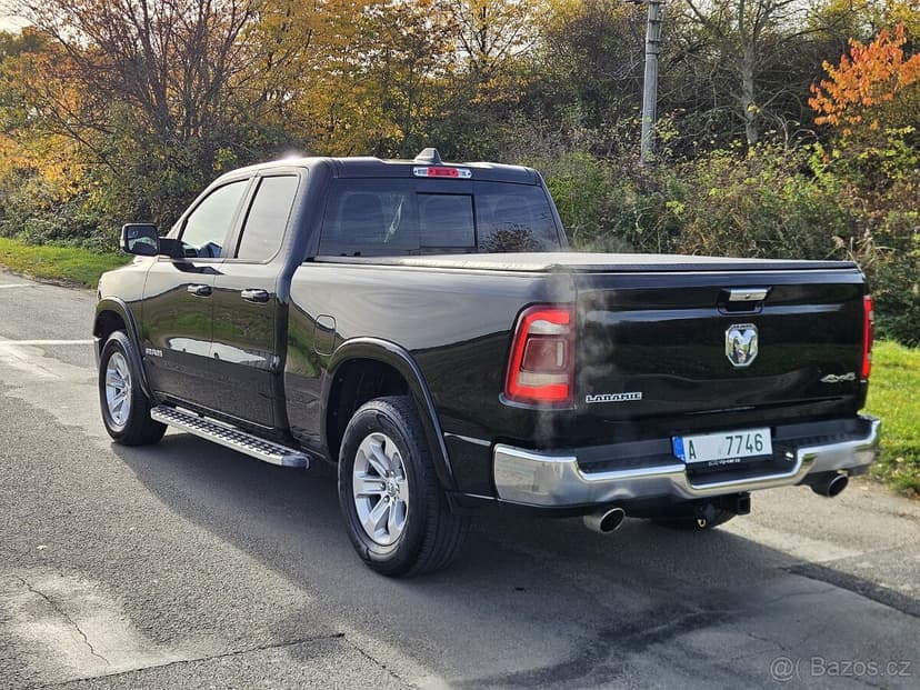 Dodge Ram 1500 Laramie 5.7 HEMI LPG