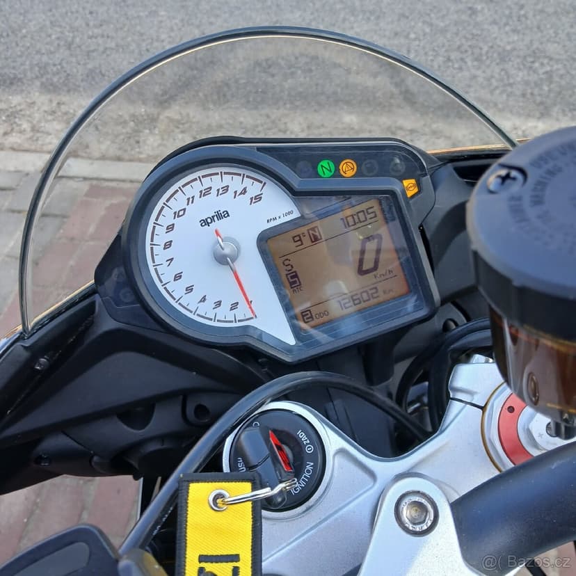 Aprilia tuono v4 1100 rr