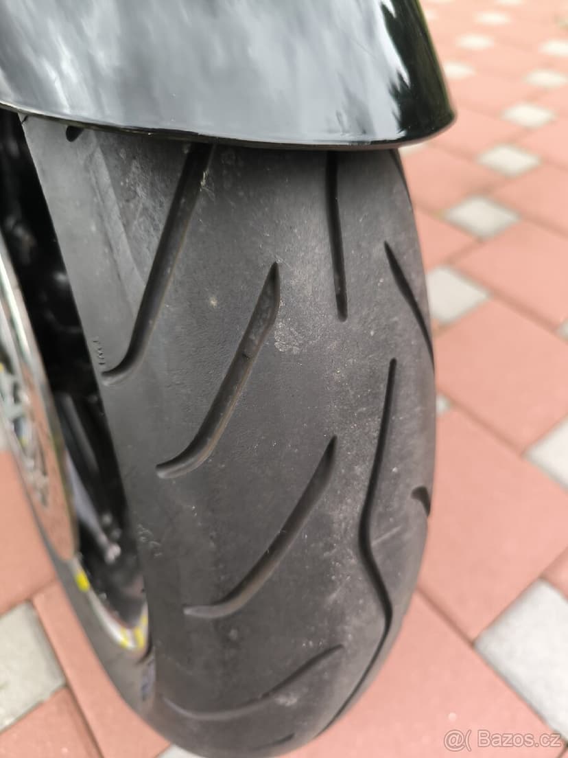 Krásná Honda CBR 900 rr