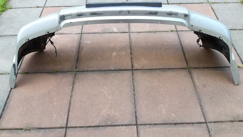 Nissan Navara D22 –  Nárazník přední plastový