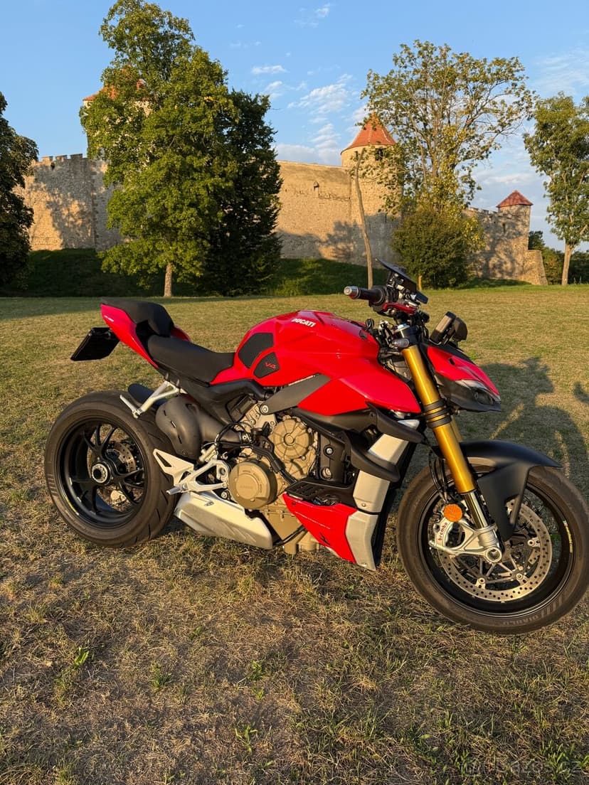 Ducati streetfighter V4s