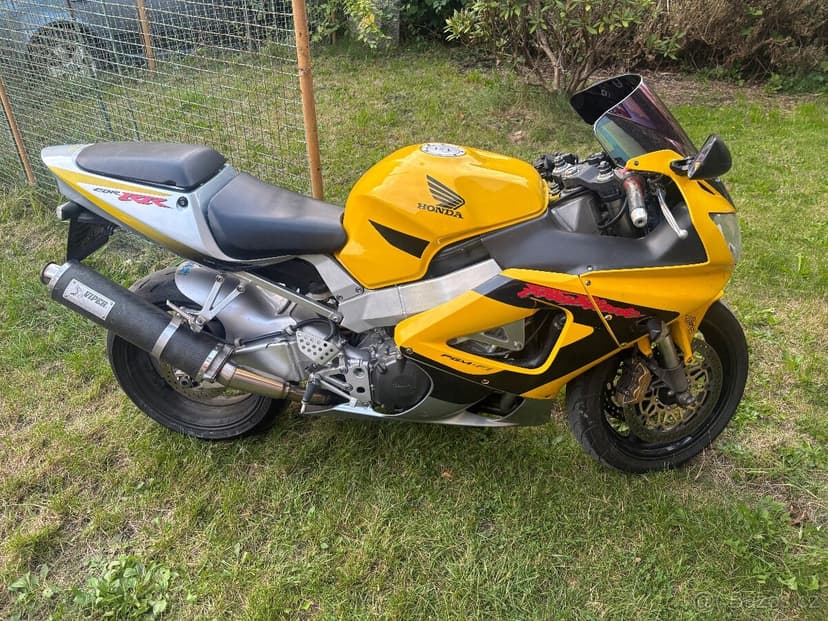 Honda CBR929RR Fireblade 01