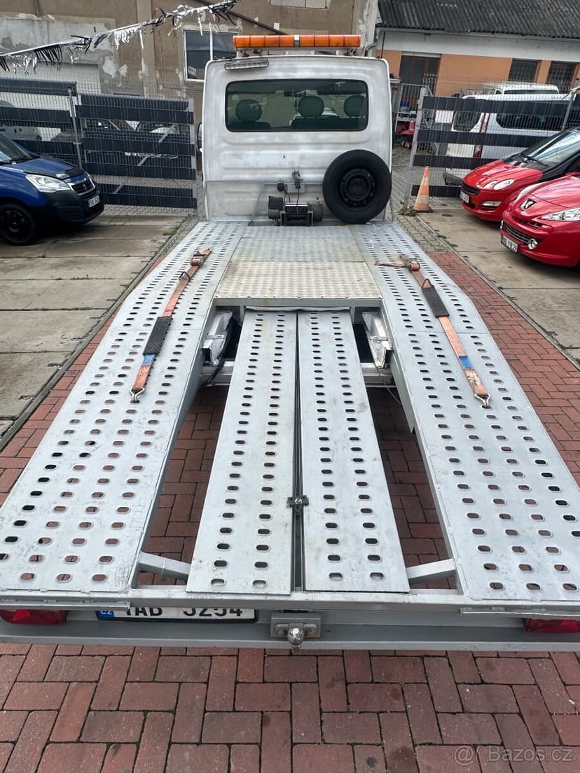 Opel Movano 2,5tdi (diesel), 6kvalt manual,odtahovka do 3,5t