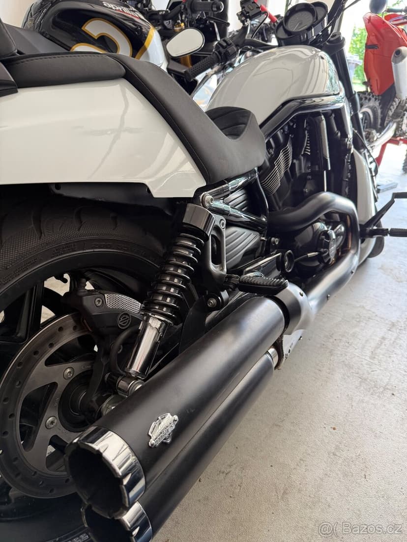 Harley Night Rod special TOP