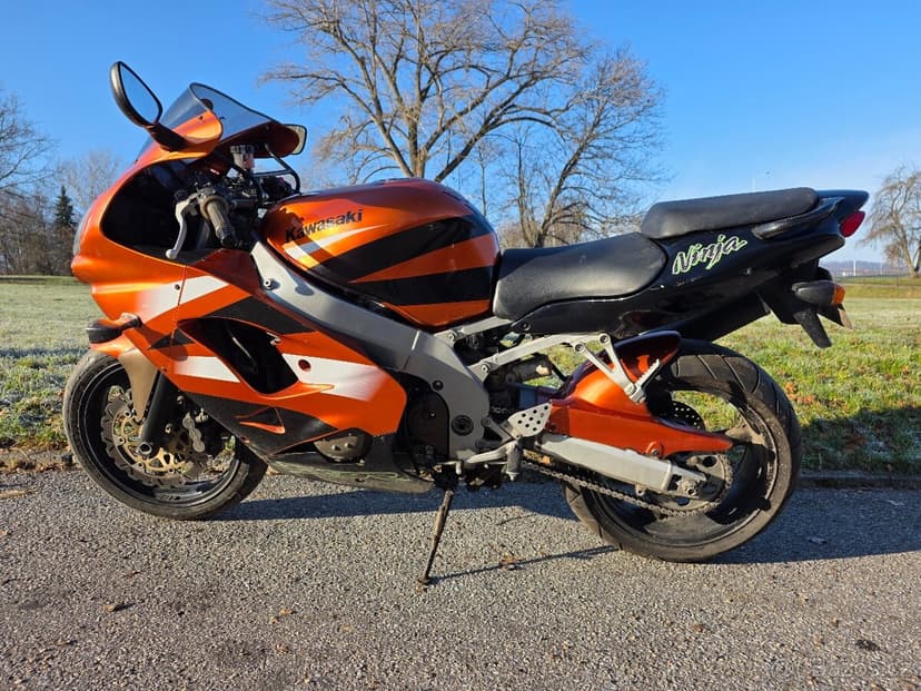 Kawasaki ZX9R
