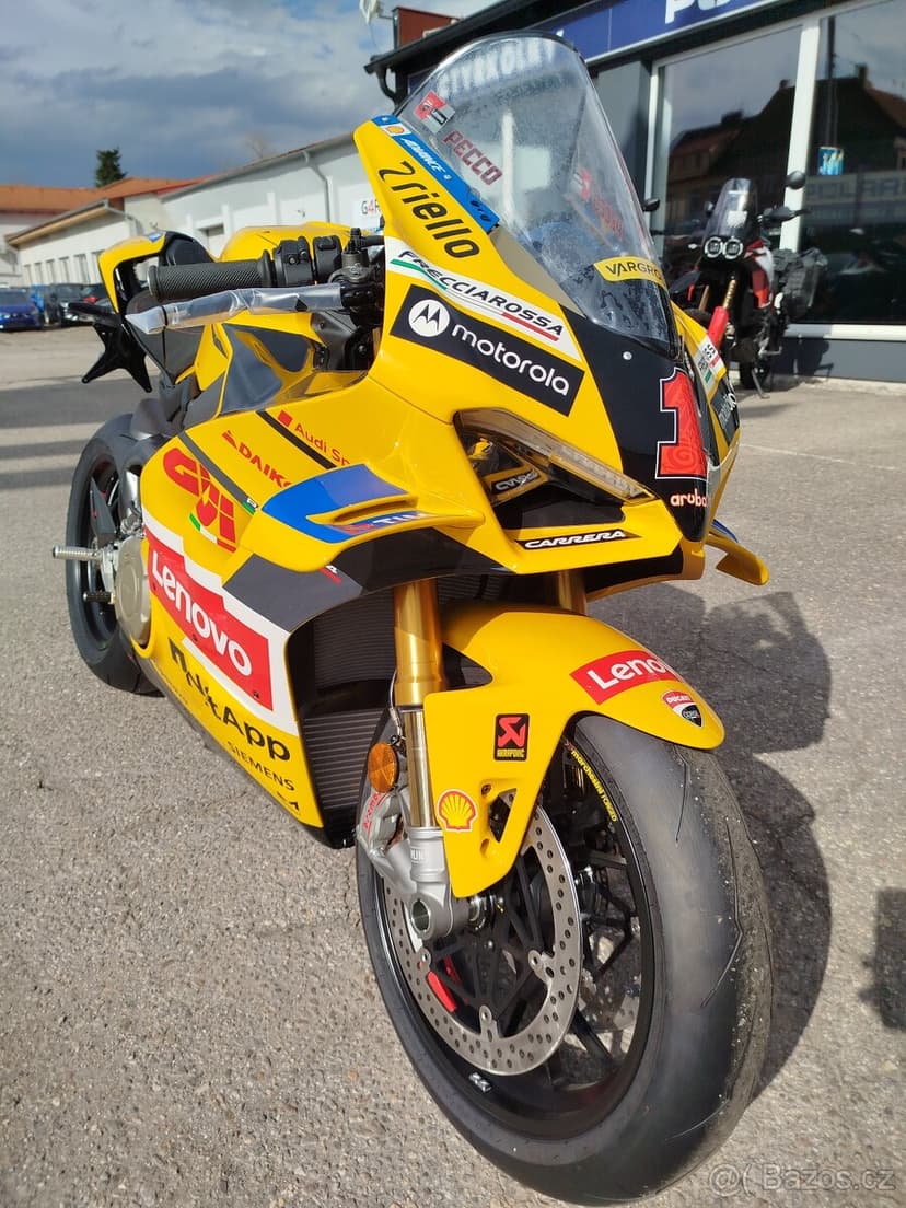 Ducati Panigale V4 BAGNAIA 2023 WORLD CHAMPION REPLICA, AKCE