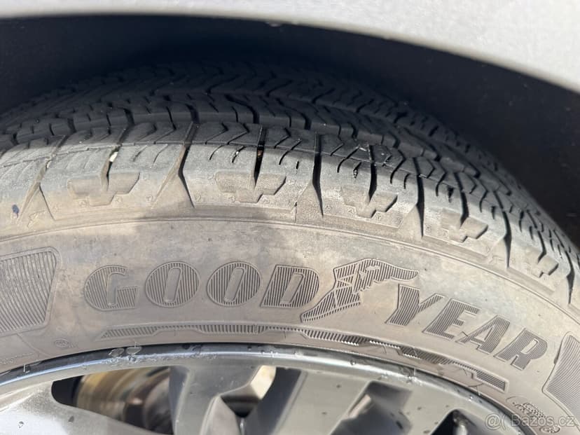 Land Rover/ Range Rover Sport 3,0d HSE 215kW, tažné 3,5t