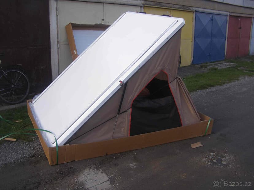 nový skořepinový střešní autostan