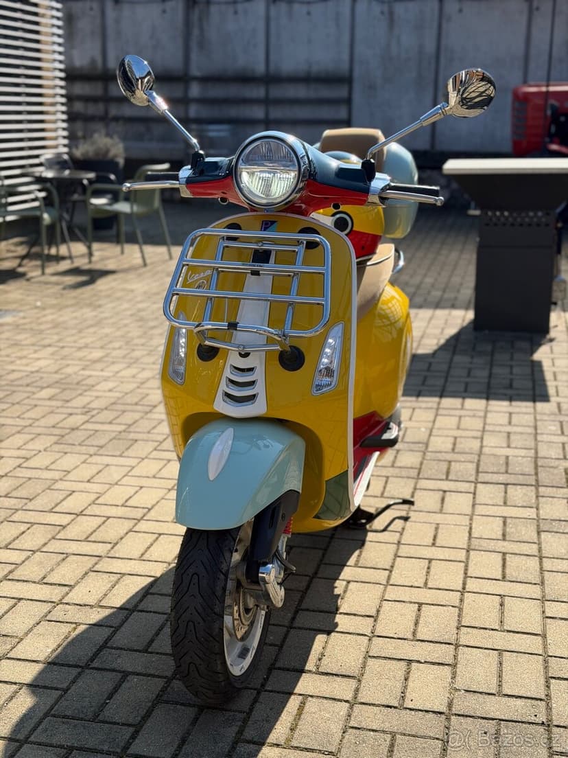 VESPA PRIMAVERA SEAN WOTHERSPOON 125ccm