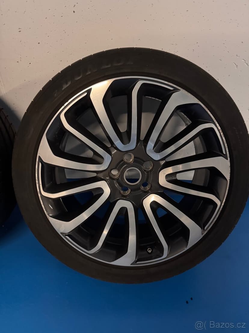 Letni kola Range Rover 22” Diamond Turned Style 7007