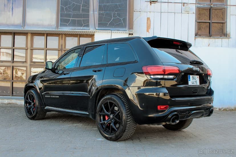 Jeep Grand Cherokee SRT | 6.4 V8 HEMI | 468 HP | MOŽNÝ ÚVER