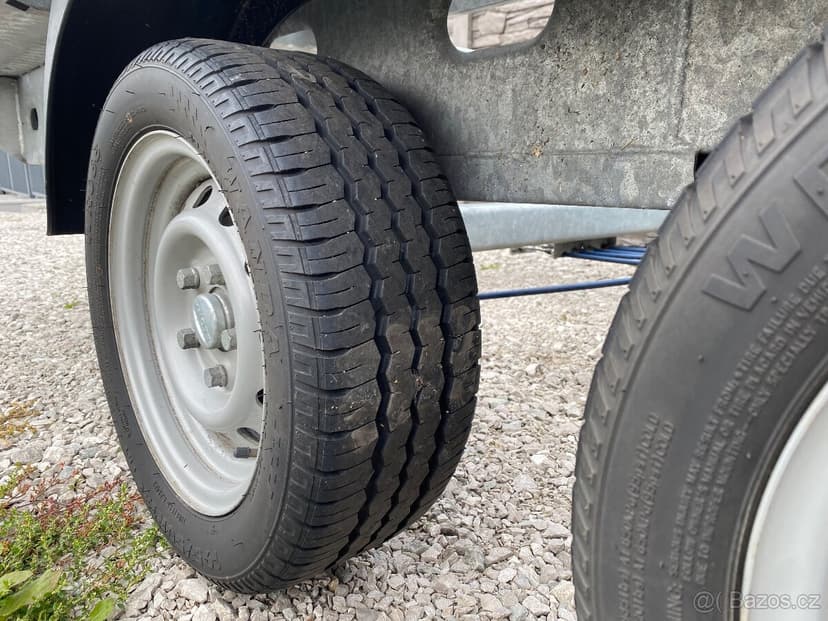 Přívěsný vozík, autopřepravník 410x200 2700kg