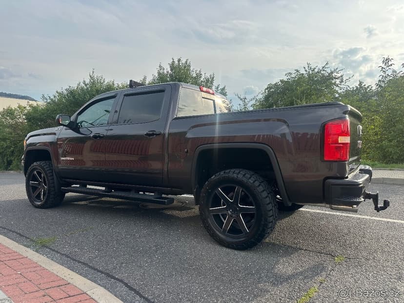 ///// Chevrolet Gmc Sierra 5.3 V8 automat 4x4 4x2 2015 /////