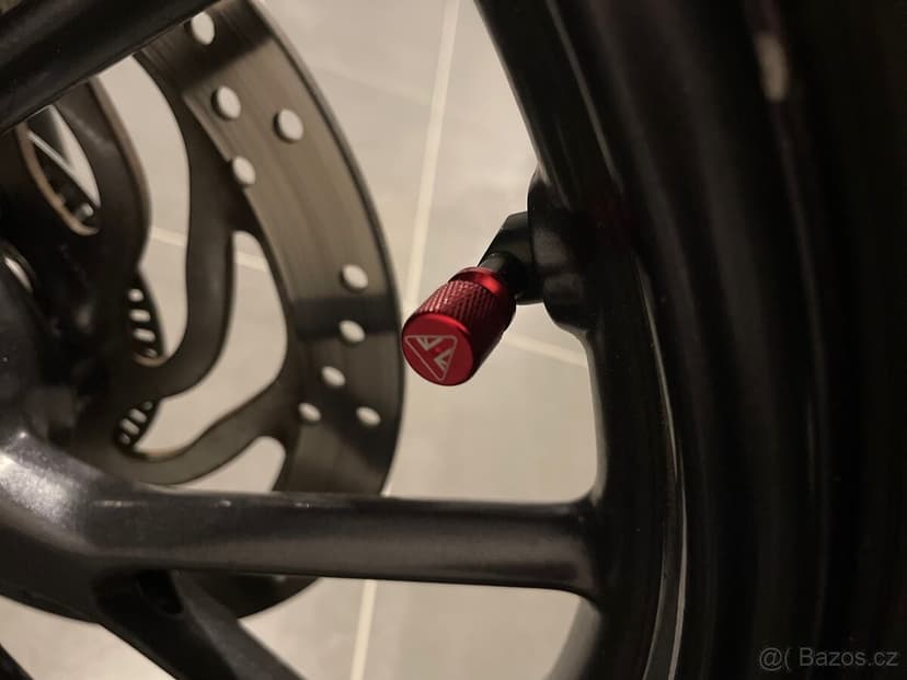 Triumph Street Twin 900