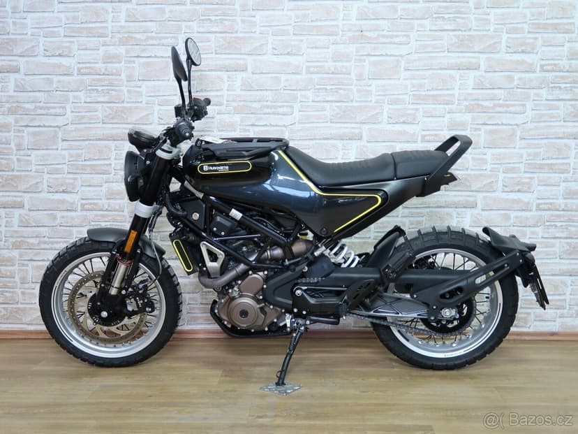 Husqvarna Svartpilen 401 4700km, po servisu