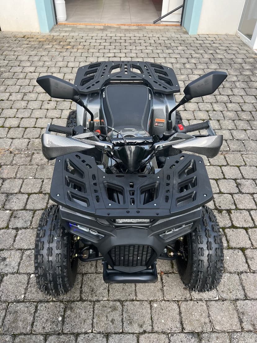 Dětská čtyřkolka Piranha Veyron 125cc Carbon