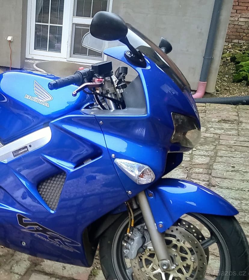 Čiré blinkry na Honda VFR 800 fi (1998-2001)