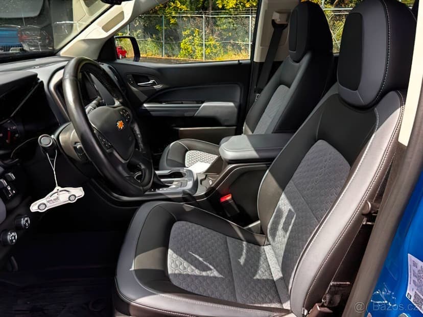 Chevrolet Colorado 2022, 4x4, benzín, automat